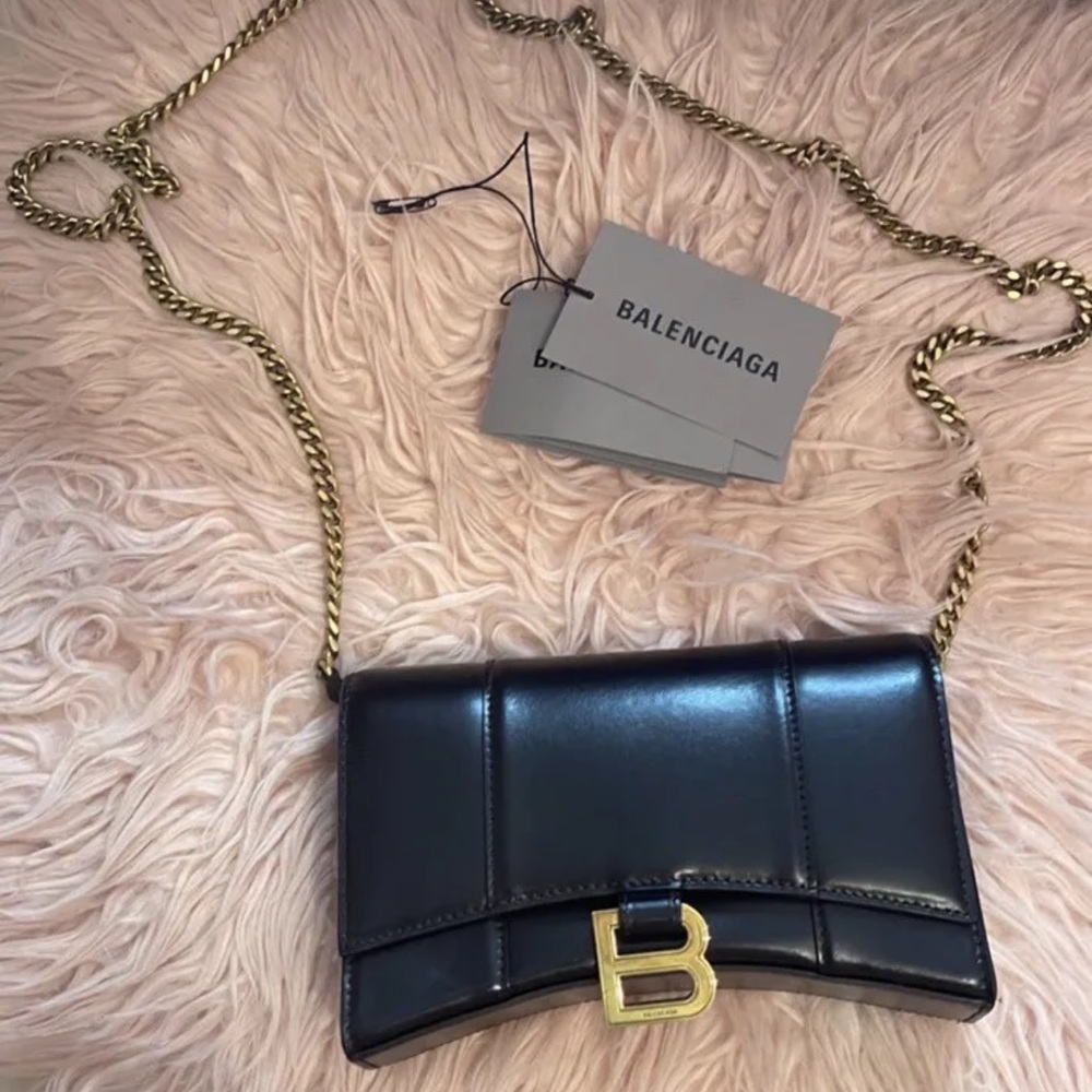 Balenciaga Hourglass Wallet On Chain Bag